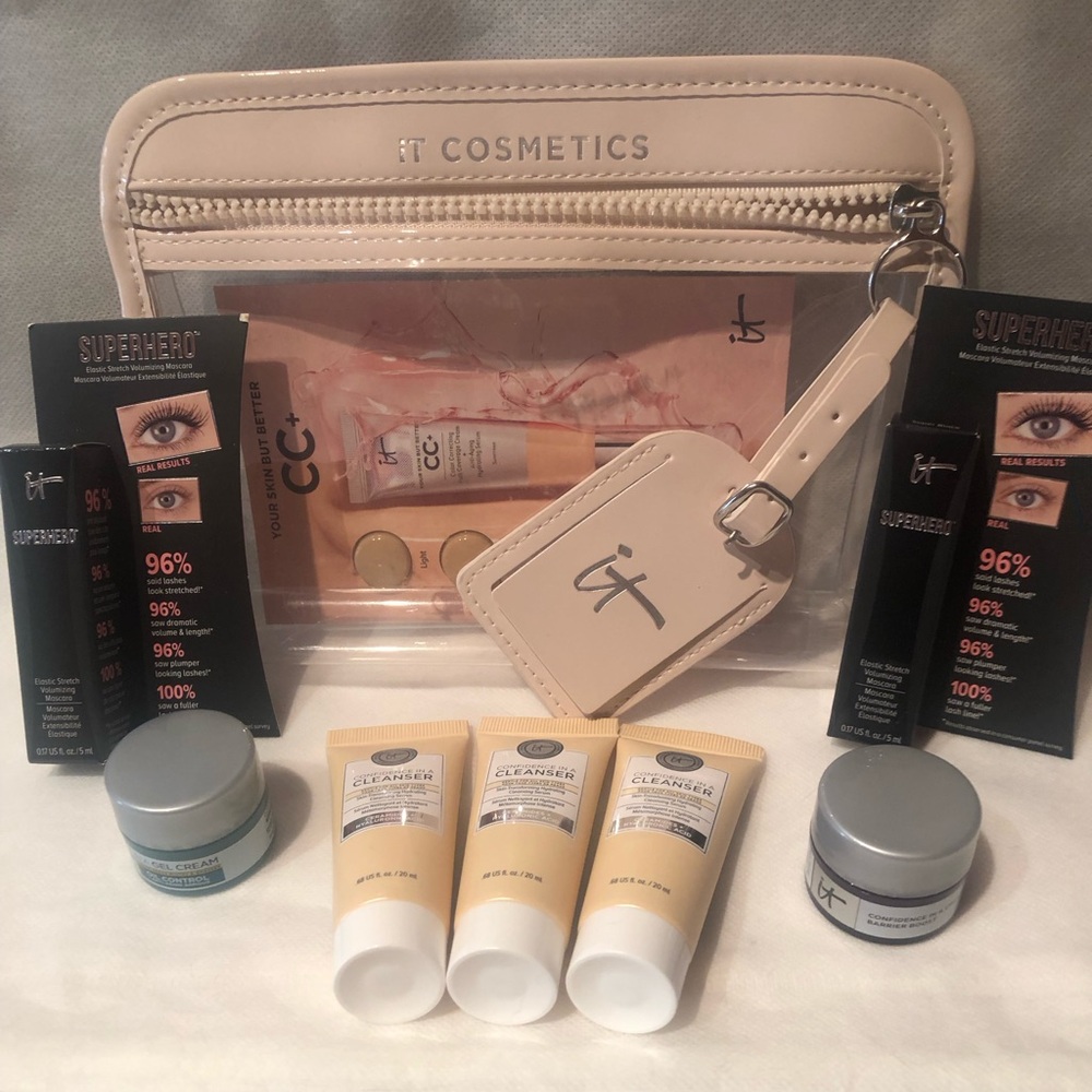 NWT 9 piece IT Cosmetics Travel Skincare Set with 2 Superhero mascaras